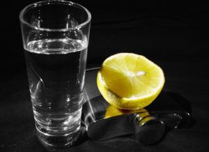 Не употреблять алкогольные напитки