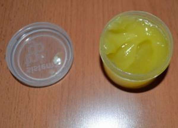 Мазь из пчелиного подмора
