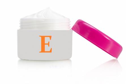 Витамин Е в тюбике крема